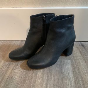 Jessica Simpson Black Booties